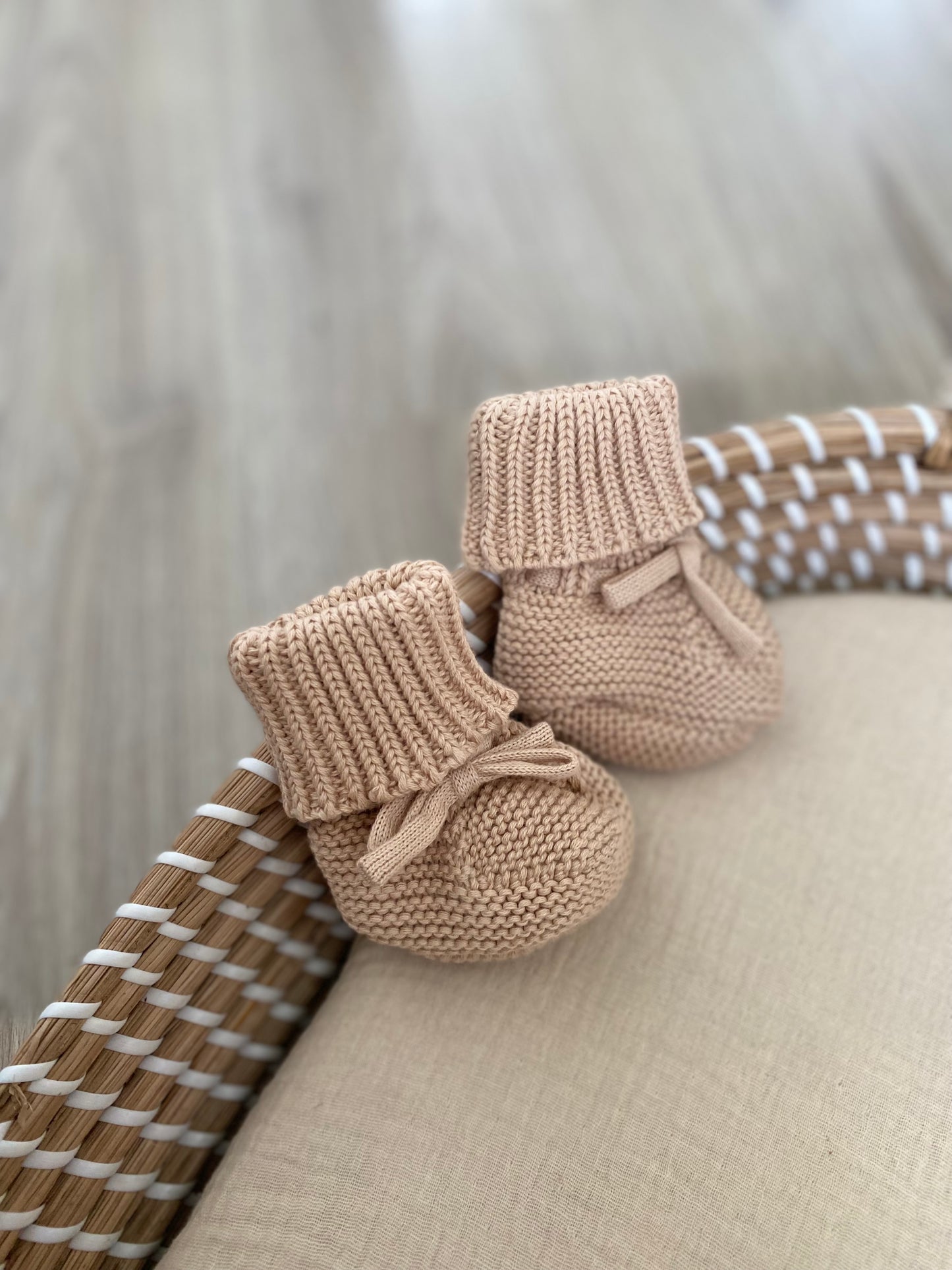 Gebreide slofjes beige