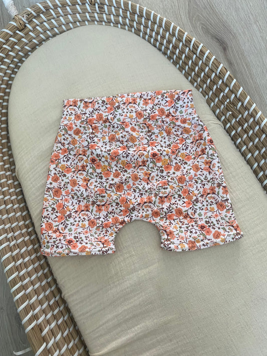 Kort broekje bloemen